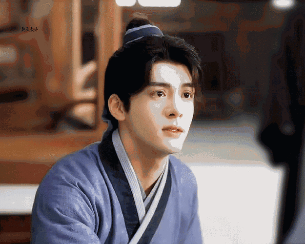 曾舜晞撤回一个中指#这大眼睛真是藏不住一点事哈哈哈哈,撤回之后左