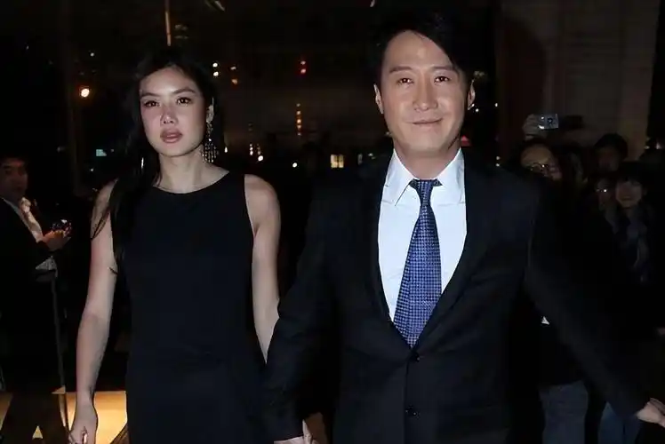 黎明看女人的眼光真的不错,前妻乐基儿不仅仅是身材优越的超模,也是穿