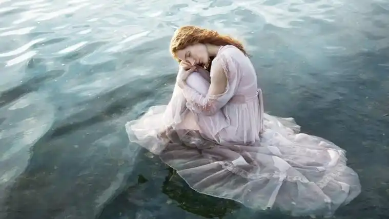 水,女孩,裙子,唯美桌面壁纸