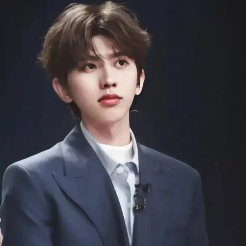 蔡徐坤超帅照片大合集7215020005 - 抖音