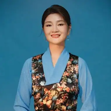 降央卓玛资料,降央卓玛最新歌曲,降央卓玛mv视频,降央卓玛音乐专辑,降