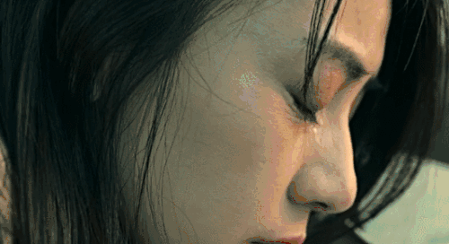 高圆圆gif难过gif侧脸gif流泪gif