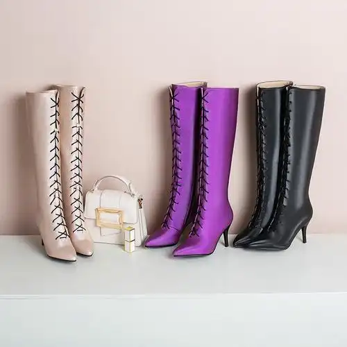 夜店走秀演出紫色长靴细跟高跟尖头高筒靴交叉绑带杏色绸缎女靴子