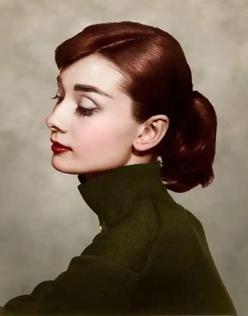 年轻时彩色的你—奥黛丽·赫本.