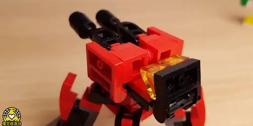 乐高创意moc:拼出一个会变形的迷你炮台机器人