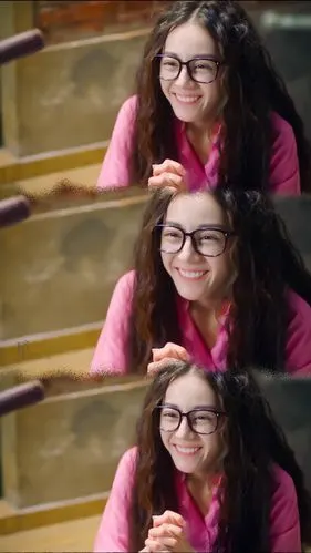 cr:di-warrior大院迪丽热巴漂亮的李慧珍