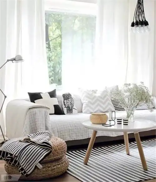 没什么比阳光照进室内更能创造温暖氛围了