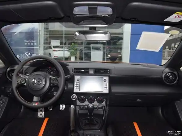 丰田86热销中 目前售价33.86万元起