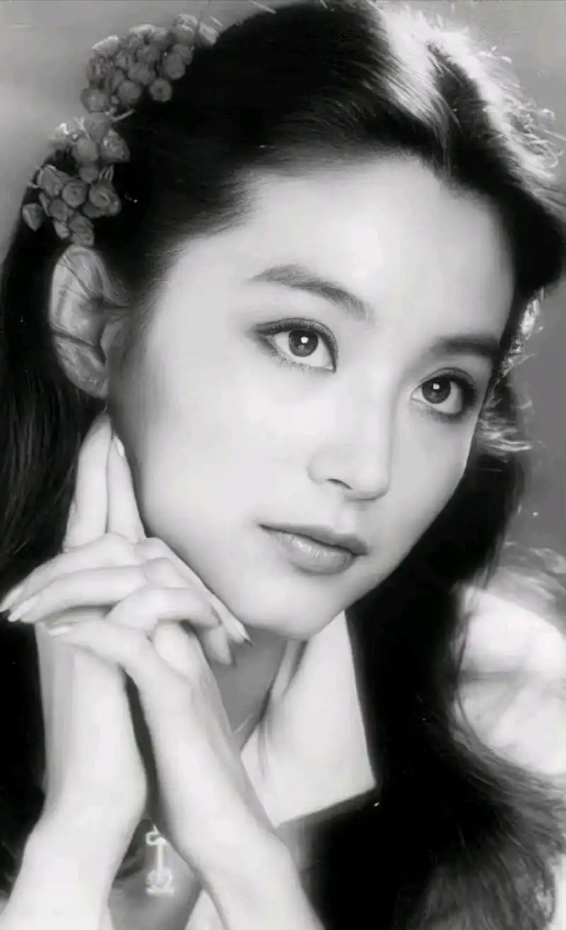 关于林青霞,有哪些罕见的绝美照片?