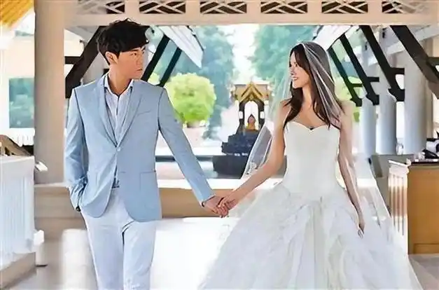 同是台湾媳妇,从大s和伊能静各自的婚礼开始,就能看出不同了|秦昊