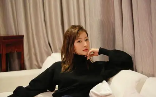 余玥国民校花活动照图片,分享一组余玥图片给大家,图中的明星图片壁纸