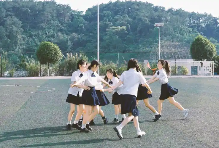 宿舍八人毕业照