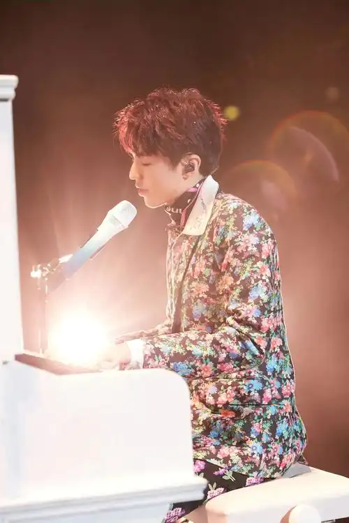 他的表达很含蓄.#王俊凯 #努力去见他 - 抖音