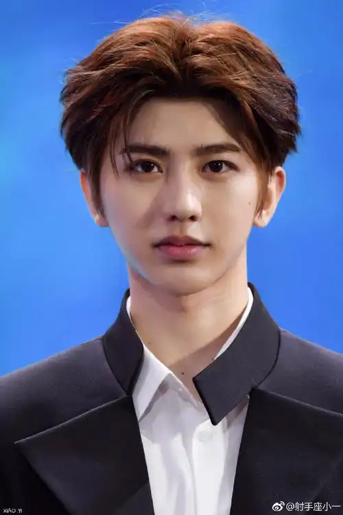 蔡徐坤##蔡徐坤范思哲全球品牌代言人