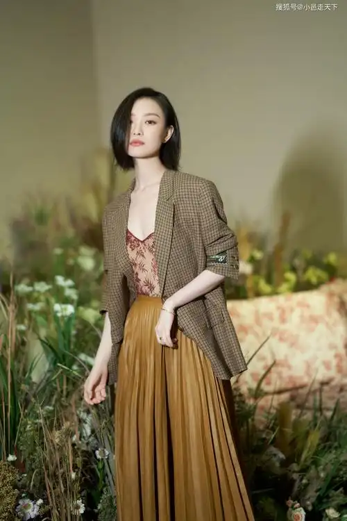 倪妮时尚优雅写真