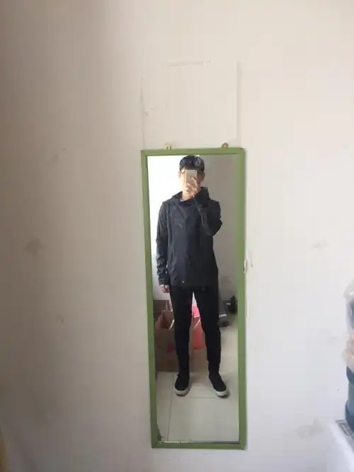 身高170体重140斤身材稍壮的男生如何搭配?