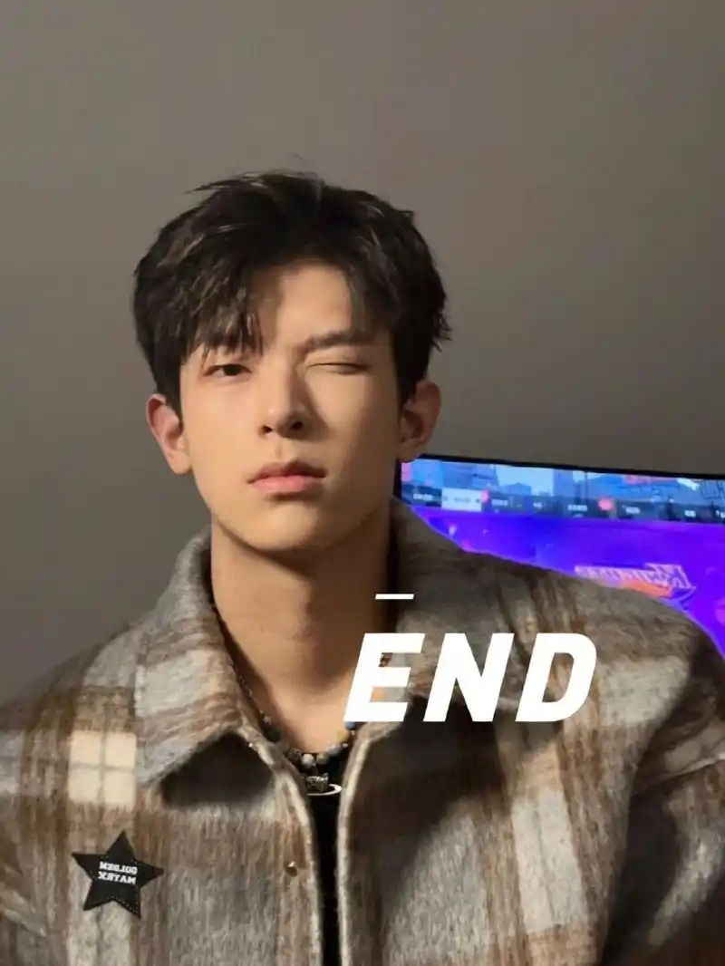 男生选择三七分能很好地修饰脸型 清新短发适合大多数小青年,前部的