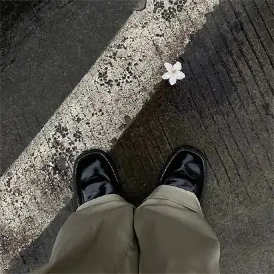 精选有格调的朋友圈背景图头像 2022很高级的微信背景头像图片_个性