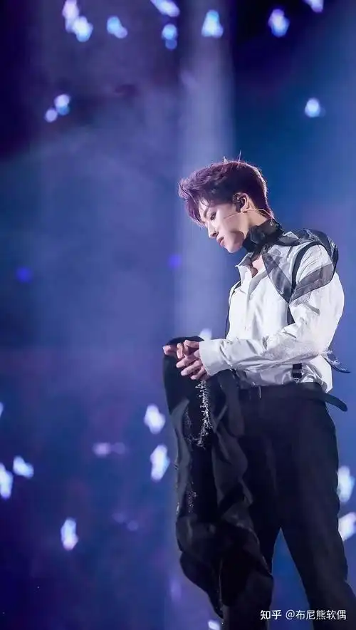 何洛洛有哪些舞台惊艳到你
