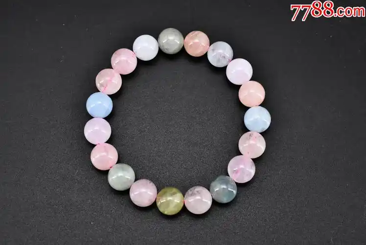 《天然摩根石手串》一条全新天然摩根石样式精美单颗直径:1-价格:35元