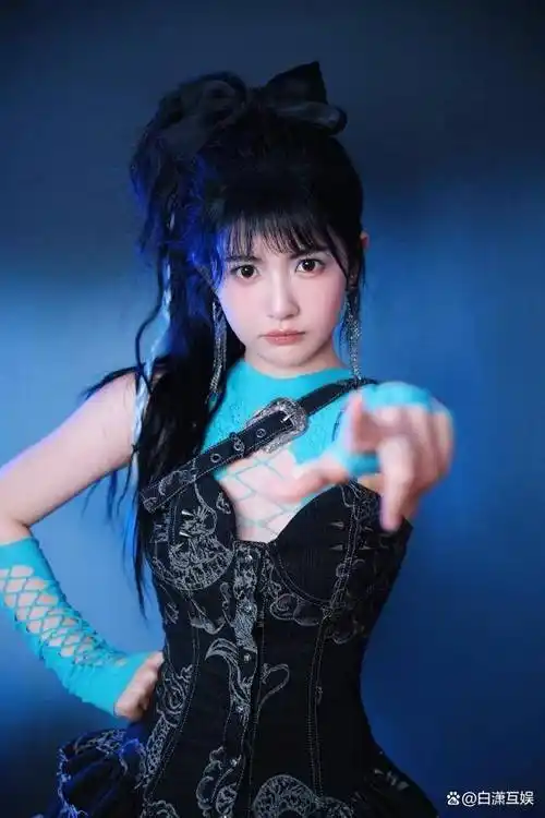 pb-赖美云:当童颜遇上性感,胸口那一抹春光才最辣眼!