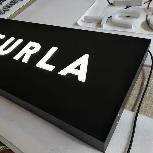 镂空灯箱广告发光字灯箱定做厂家价格