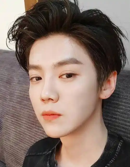 内娱有名的几位"双眼皮"男星,鹿晗的最标准,朱一龙龚俊精致_感觉_眼睛