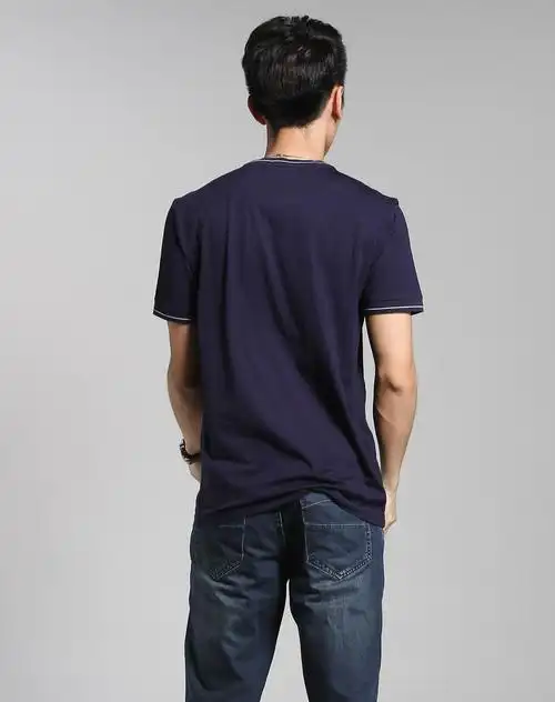 男款深藏青色圆领短袖t恤