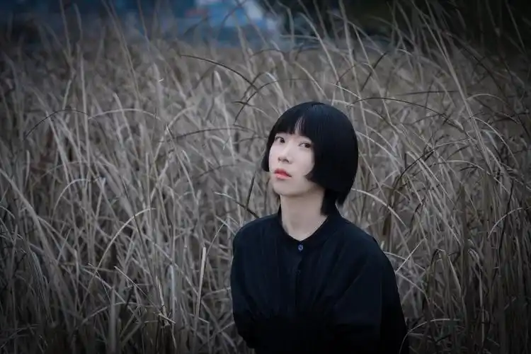 情绪- modest丶小朱 - 图虫