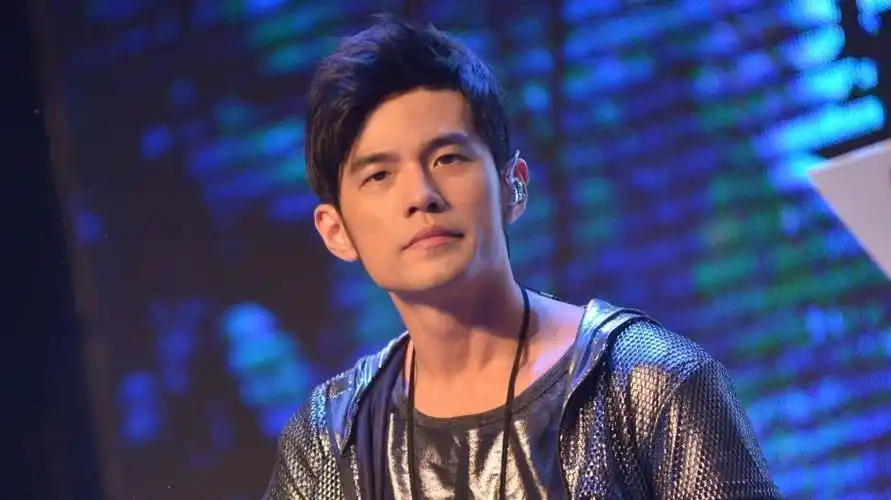 精选周杰伦的那些经典原唱,每首歌都"沁人心脾"!