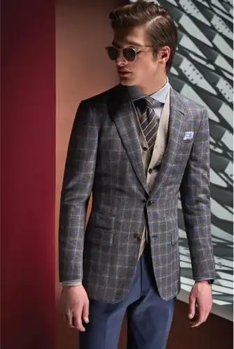 秋冬新品:法兰绒西装_面料