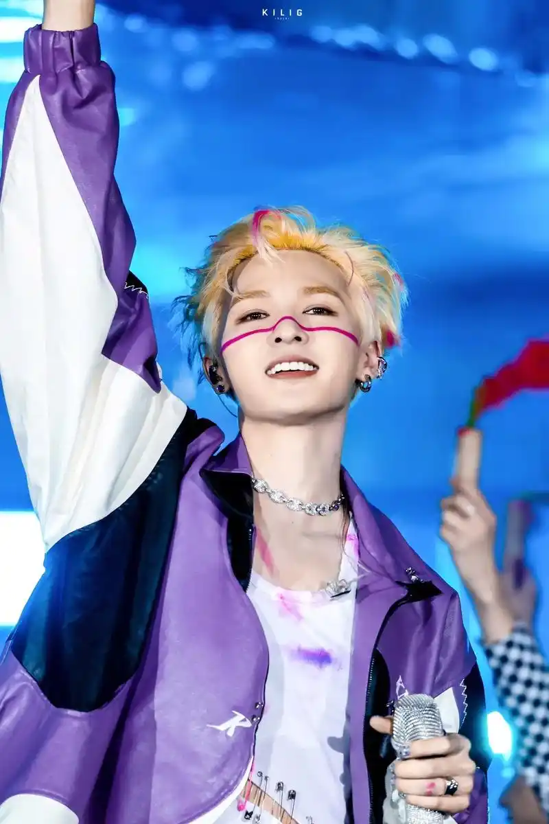 朱正廷 太开心啦我的小太阳.你才是我的整个青春呀#笑容杀  - 抖音