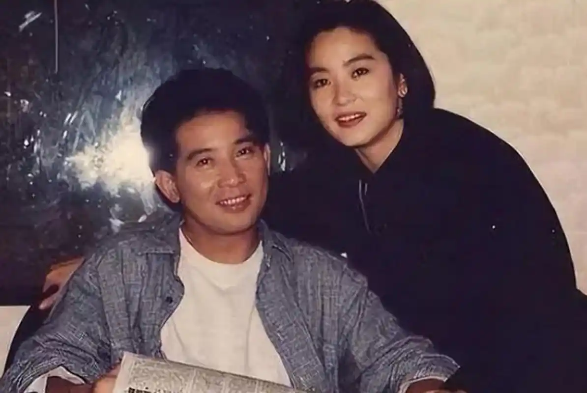 68岁林青霞婚姻状态引关注,被曝名存实亡,林青霞老公惹争议,被曝与女