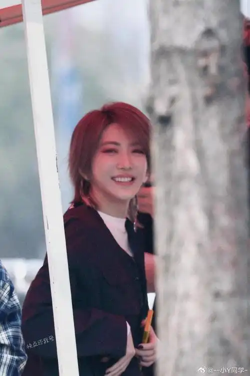 任嘉伦为她伴唱,陈晓追她追到疯狂|快女|快男|超女|刘忻|社交平台