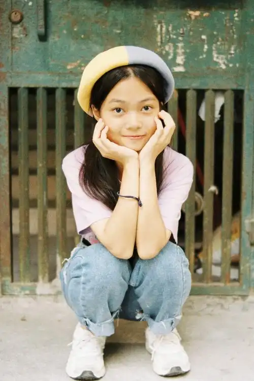 素颜妹妹可爱又活泼依然是我爱的胶片