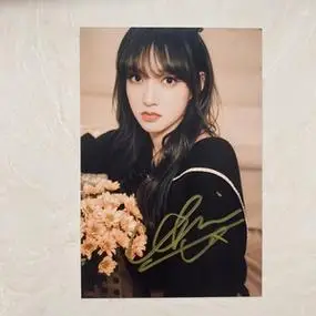 程潇亲笔签名照片4款 / 6寸大小 /生日礼物