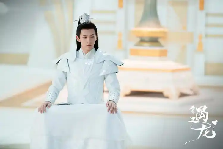 遇龙:天孤星和青玄鸟的前世今生