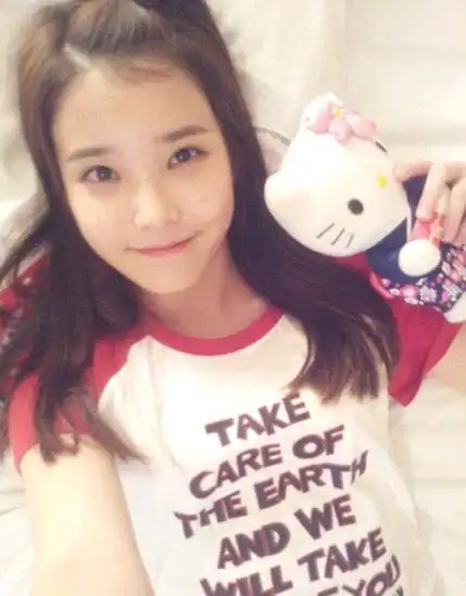 iu李智恩减肥前照片 iu李智恩整容前照片 iu李智恩银赫生活照片(3)