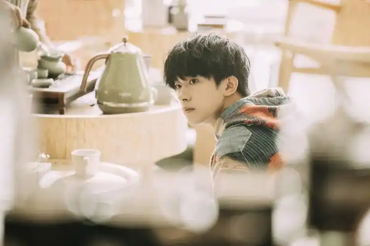 最美好の少年┊┊┊°.┈…易烊千玺…┈.