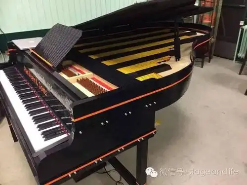 30000块乐高积木拼出的可演奏的三角钢琴