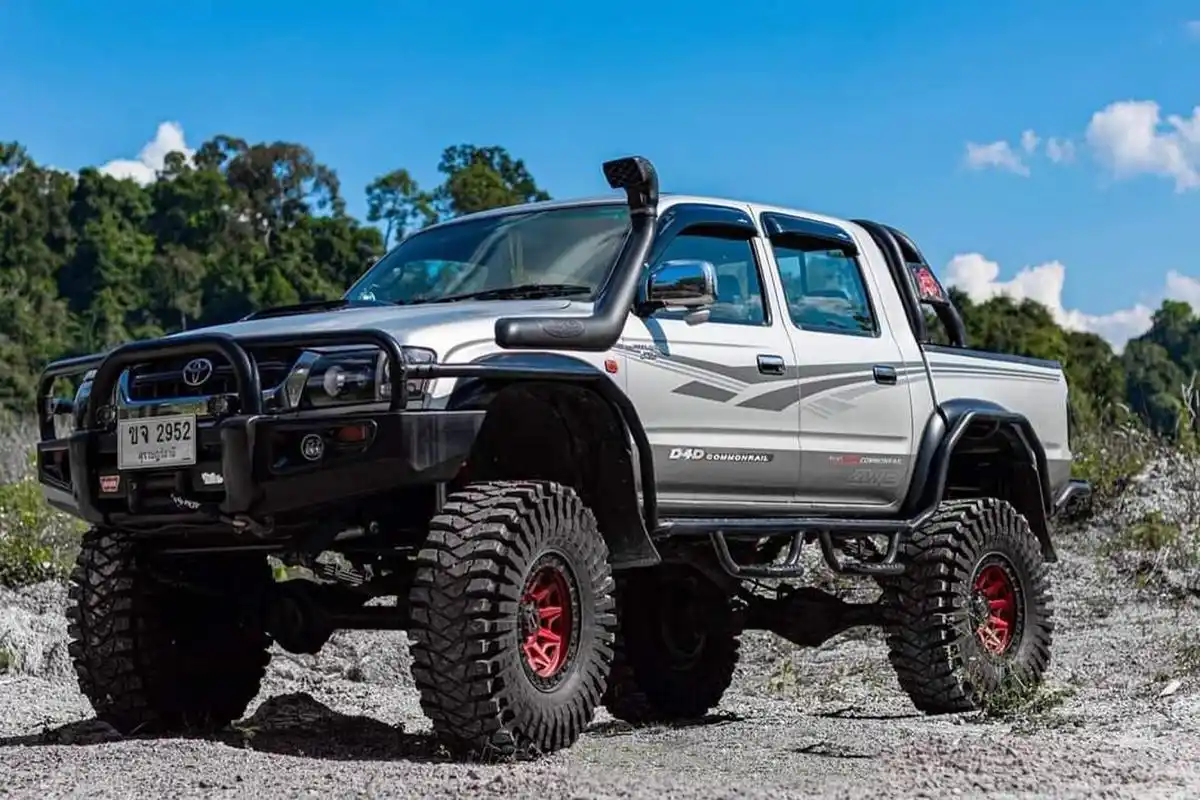 丰田海拉克斯皮卡车改装 #海拉克斯# #皮卡改装