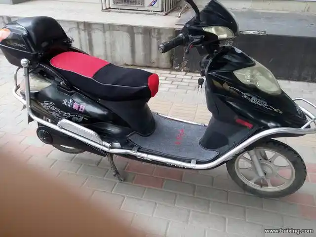 急转去年买的9成新电动车 ,车子外观很新刚拍的图片