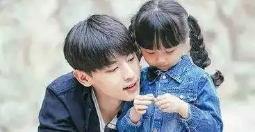 原创村长在霍思燕生日时送祝福可是他为什么不给邓伦送呢