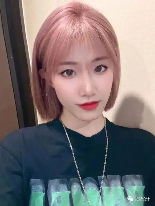 2020中短发最新发型女图片减龄(中短发图片女2021新款减龄) | 一恒网