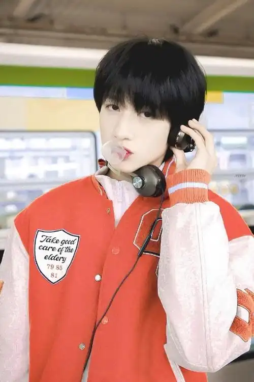 起亓_通过花瓣iphone客户端采集于2021-09-08 11:18:31朱志鑫1喜欢