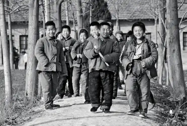 一组上个世纪的经典老照片,带你找回童年的回忆