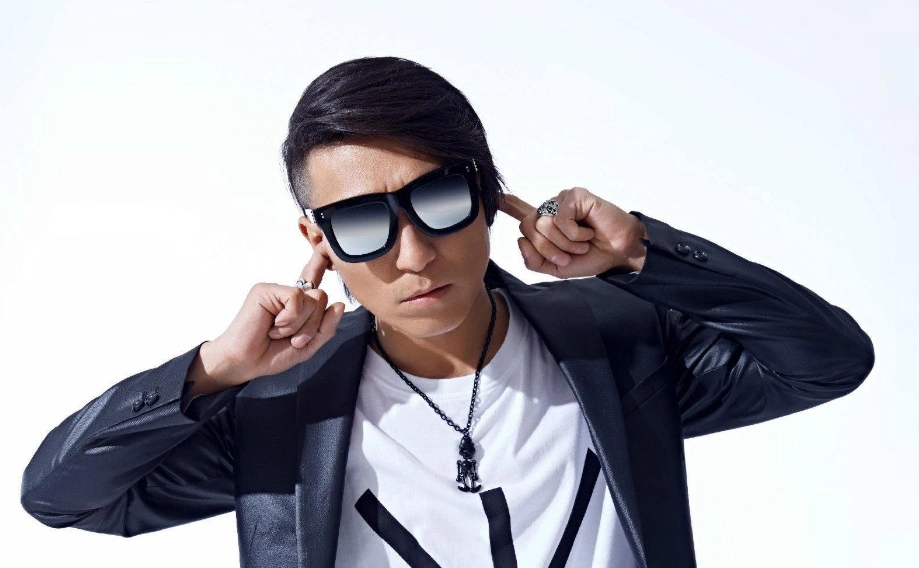 在之前遭遇了白百合出轨之后,陈羽凡可谓是被大家所心疼的对象,而这