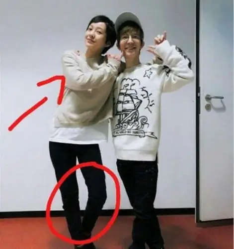 郭敬明多高官方身高155实际还差一大截网友称郭比特人