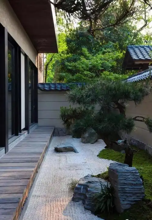 一个充满禅意的小庭院,是怎么设计出来的呢?