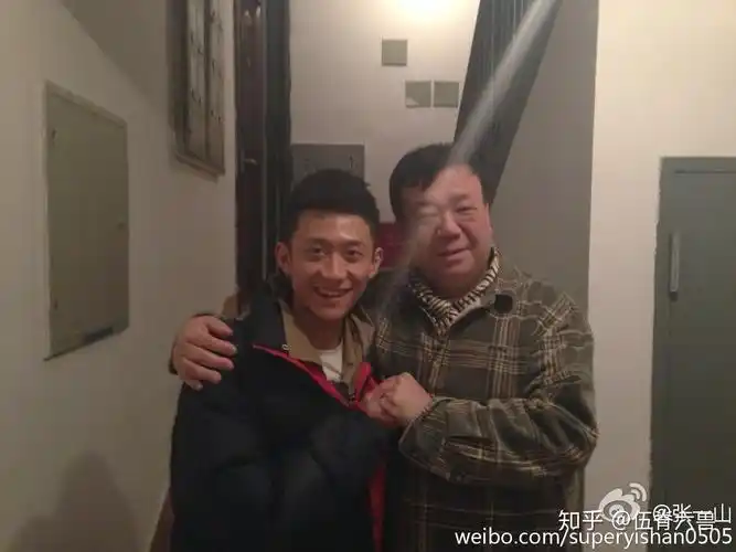 家有儿女胡一统被偶遇59岁马书良状态苍老让人心疼